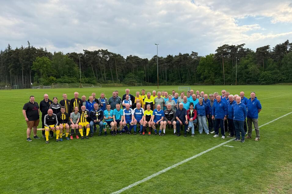 Walking Football Turnier Gesamtbild