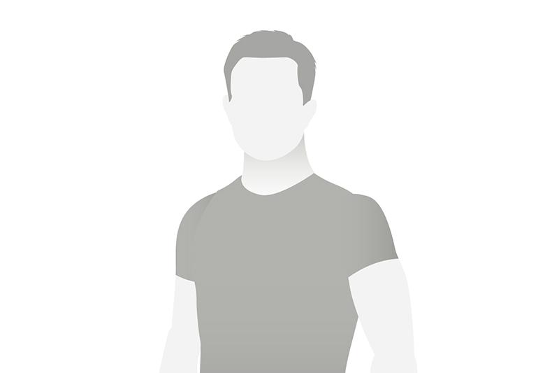 Silhouettenhafte Darstellung eines Mannes in einem grauen T-Shirt auf einem wei&szlig;en Hintergrund.