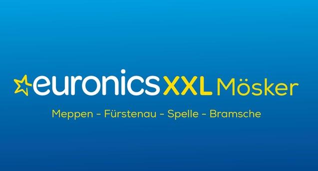 Logo von Euronics XXL M&ouml;sker auf einem blauen Hintergrund, darunter die Standorte Meppen, F&uuml;rstenau, Spelle und Bramsche.